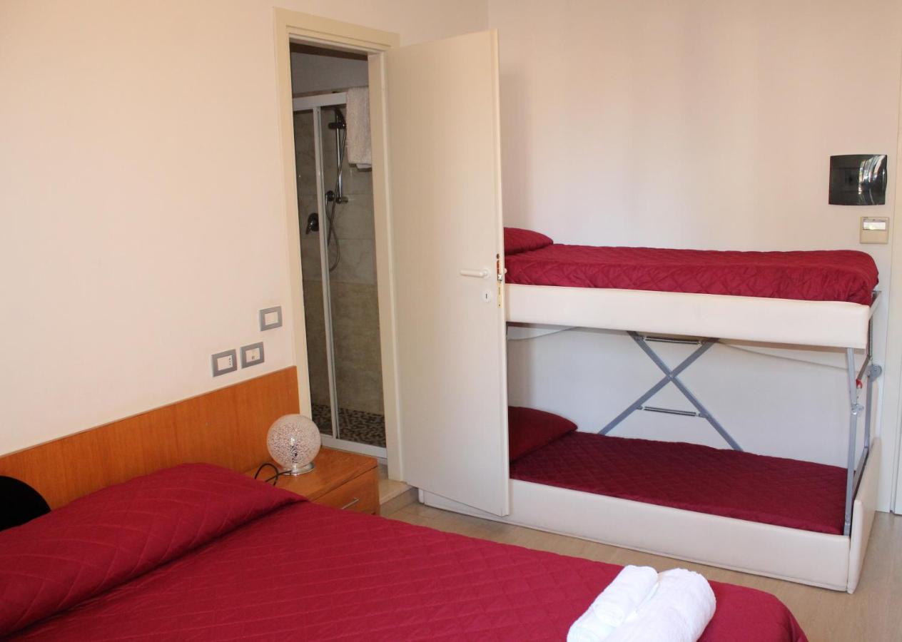 Hotel Morolli ريميني المظهر الخارجي الصورة