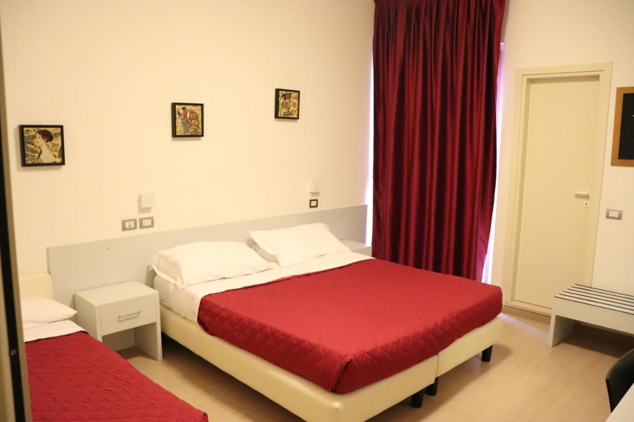 Hotel Morolli ريميني المظهر الخارجي الصورة