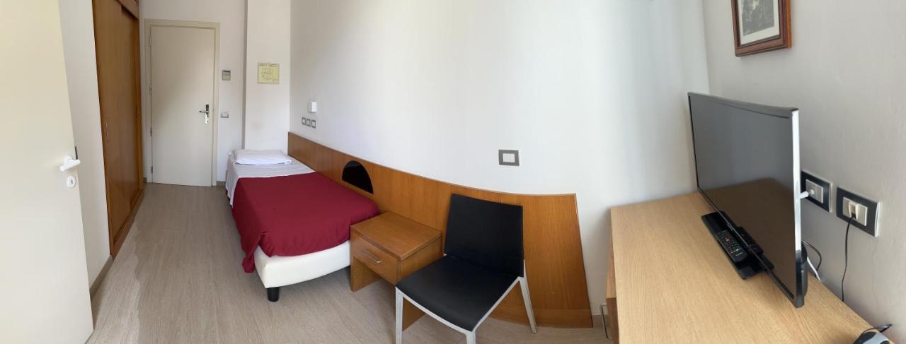 Hotel Morolli ريميني المظهر الخارجي الصورة