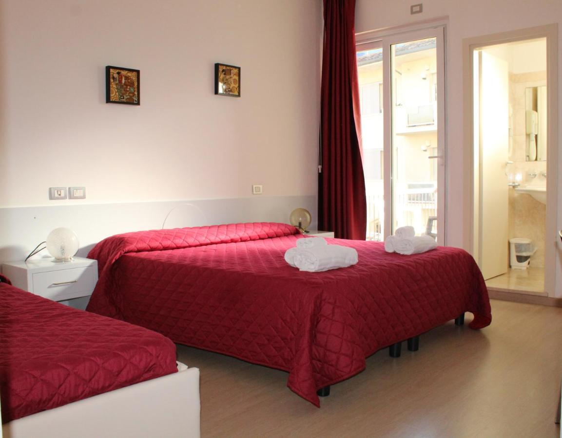 Hotel Morolli ريميني المظهر الخارجي الصورة