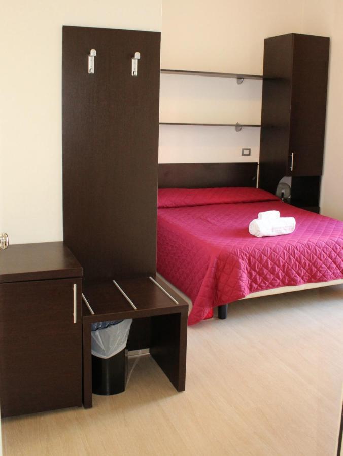 Hotel Morolli ريميني المظهر الخارجي الصورة