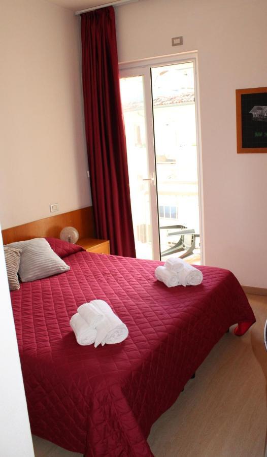 Hotel Morolli ريميني المظهر الخارجي الصورة