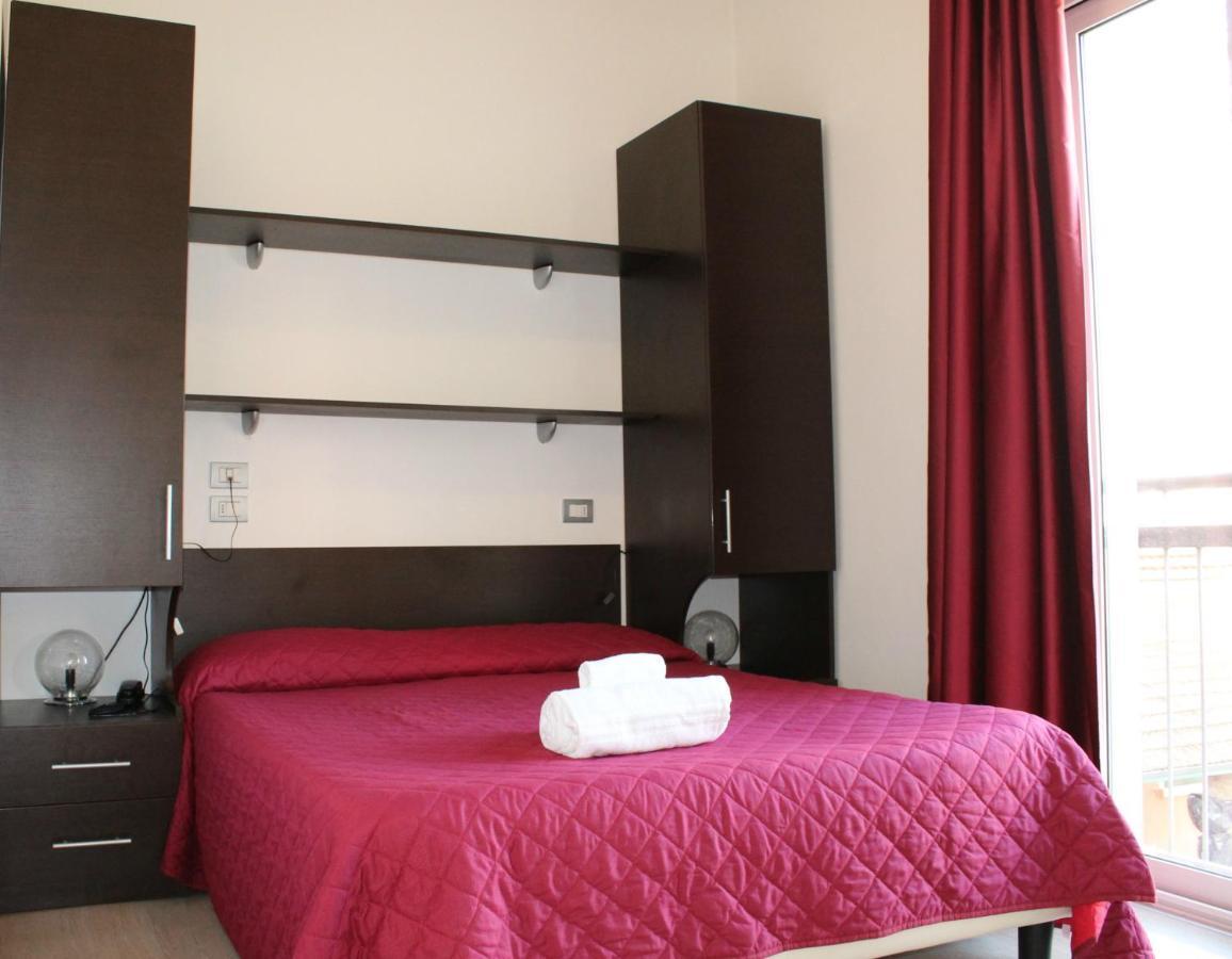 Hotel Morolli ريميني المظهر الخارجي الصورة